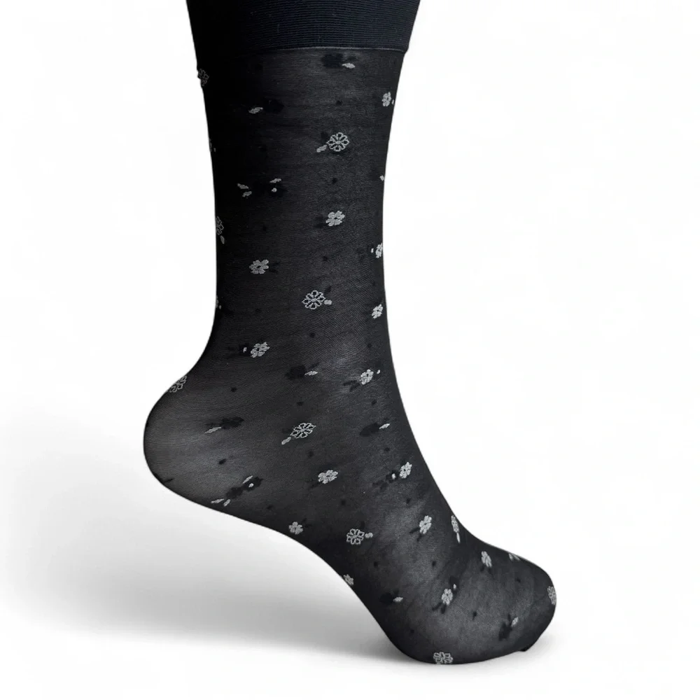 HUE Sheer Floral Petite Knee High‎ Socks Womens One Size Fits Most Black
